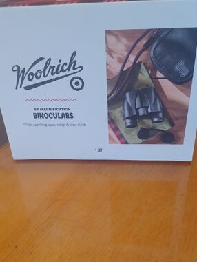 Woolrich Black Compact Binoculars with Carrying Case